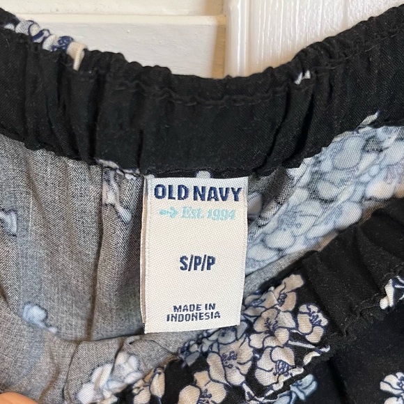 Old Navy Strapless Floral Maxi Dress, Size S, Black, Blue & White Multi - Picture 9 of 10